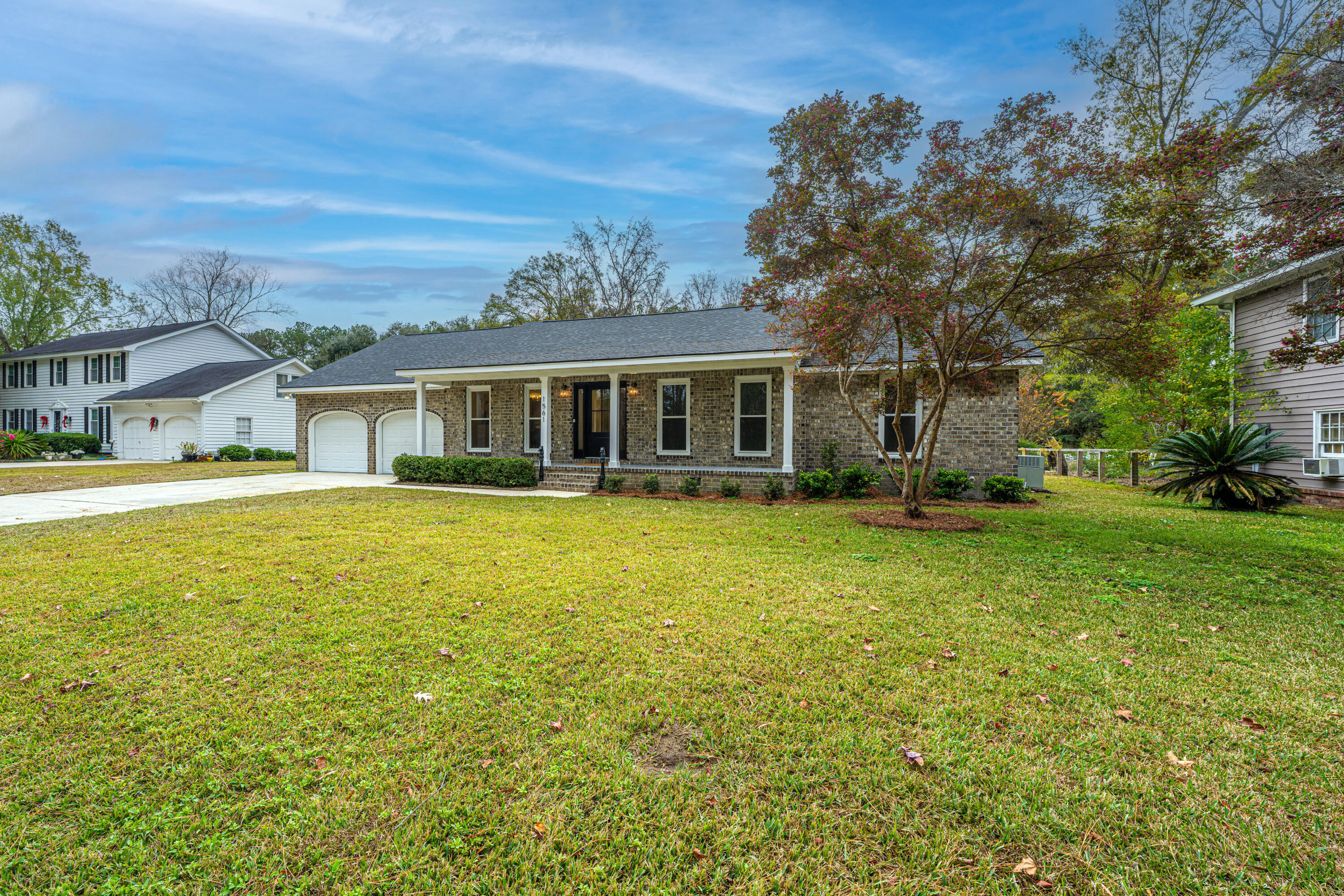1561 Montclair Street Charleston, SC 29407 - Photo 2 of 82 1561Montclair003