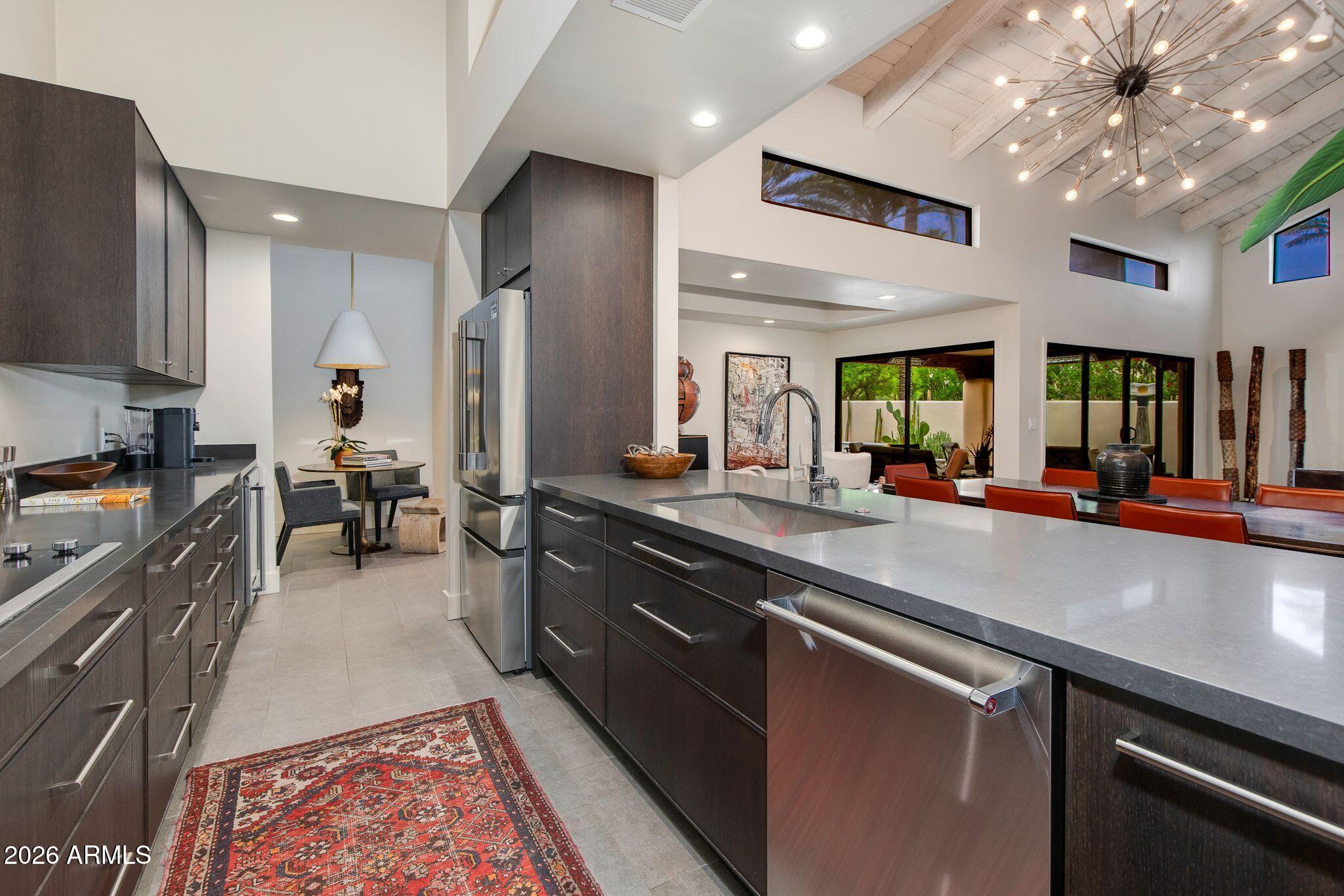 6236 North 29th Place Phoenix, AZ 85016 - Photo 9 of 22 Kitchen - Bar Seating