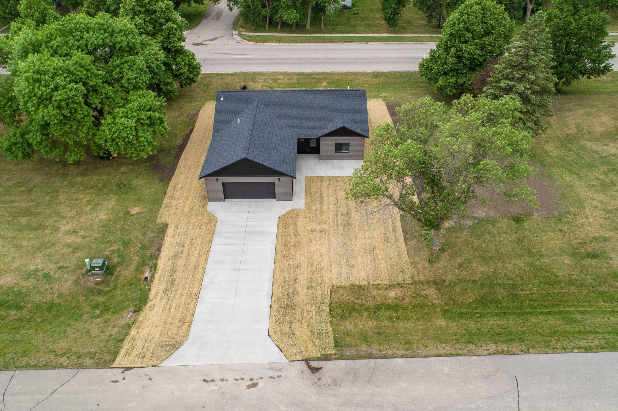 313 1st Street Northeast Rothsay, MN 56579 - Photo 4 of 33