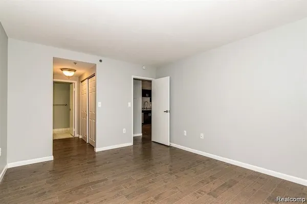 $219,000 | 250 East Harbortown Drive, Unit 307, Detroit, MI 48207