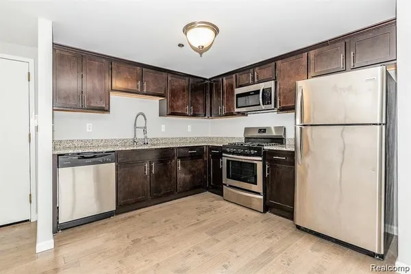 $219,000 | 250 East Harbortown Drive, Unit 307, Detroit, MI 48207