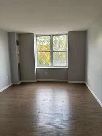 $219,000 | 250 East Harbortown Drive, Unit 307, Detroit, MI 48207