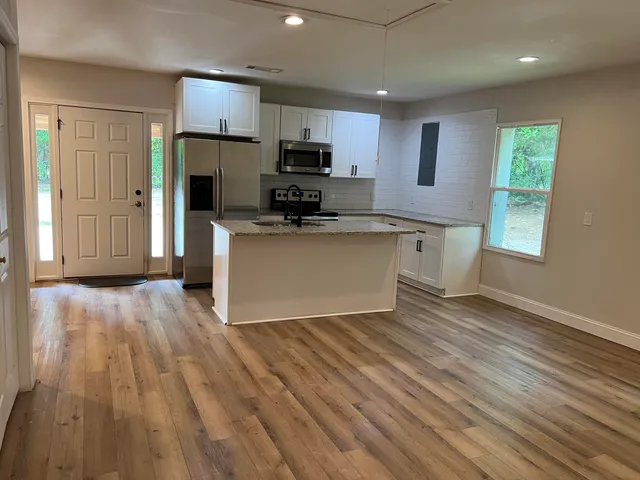 $2,200 | 1716 Highway 85, Fayetteville, GA 30215