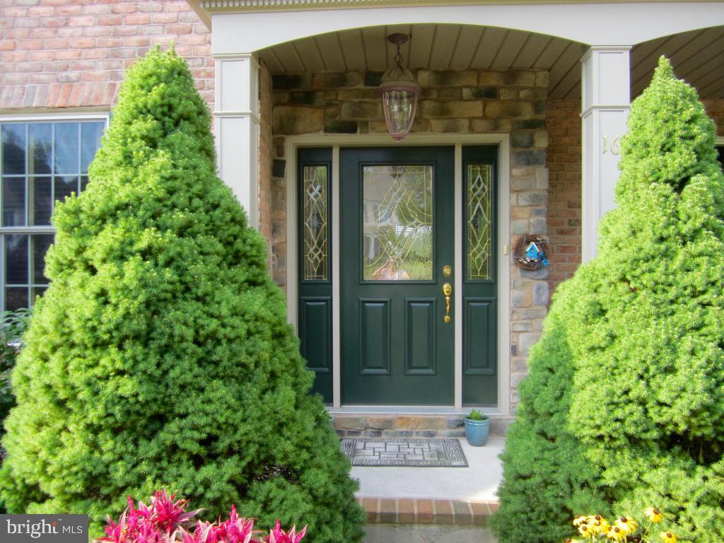 16 Windsor Lane Lititz, PA 17543 - Photo 5 of 32