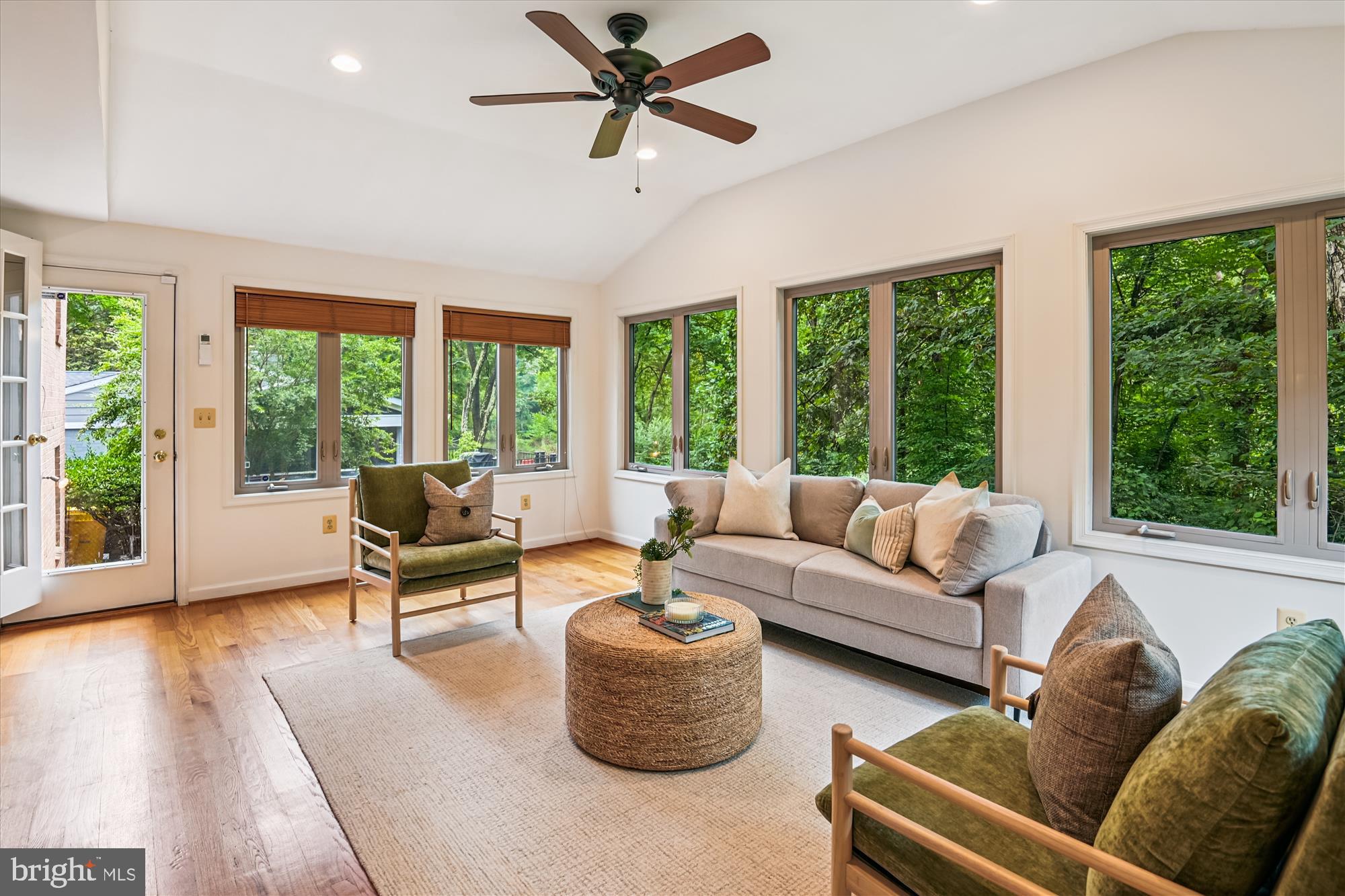 1003 Dulaney Lane Annapolis, MD 21403 - Photo 13 of 50 Main level sunroom