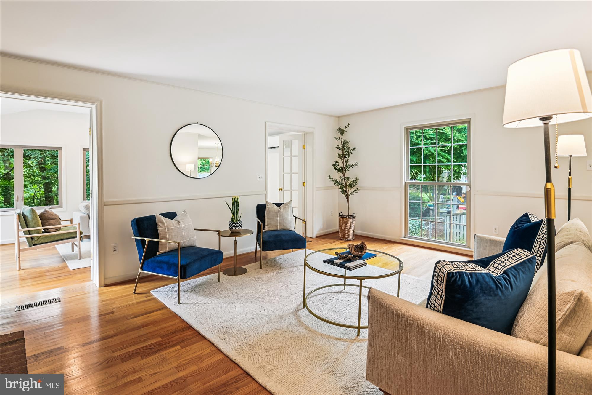 1003 Dulaney Lane Annapolis, MD 21403 - Photo 5 of 50 Living room