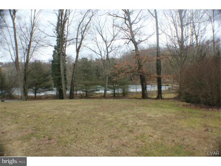 82 Turkey Road Kempton, PA 19529 - Photo 3 of 16 Gallery Image 3