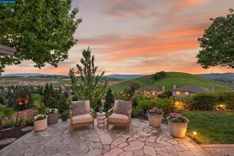 $2,798,800 | 3643 Country Club Terrace, Danville, CA 94506