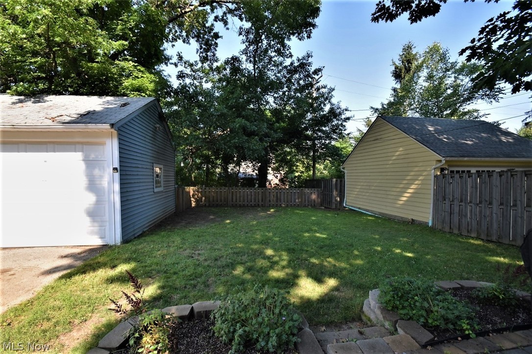 932 Beverly Road Cleveland Heights, OH 44121 - Photo 25 of 26 Gallery Image 25