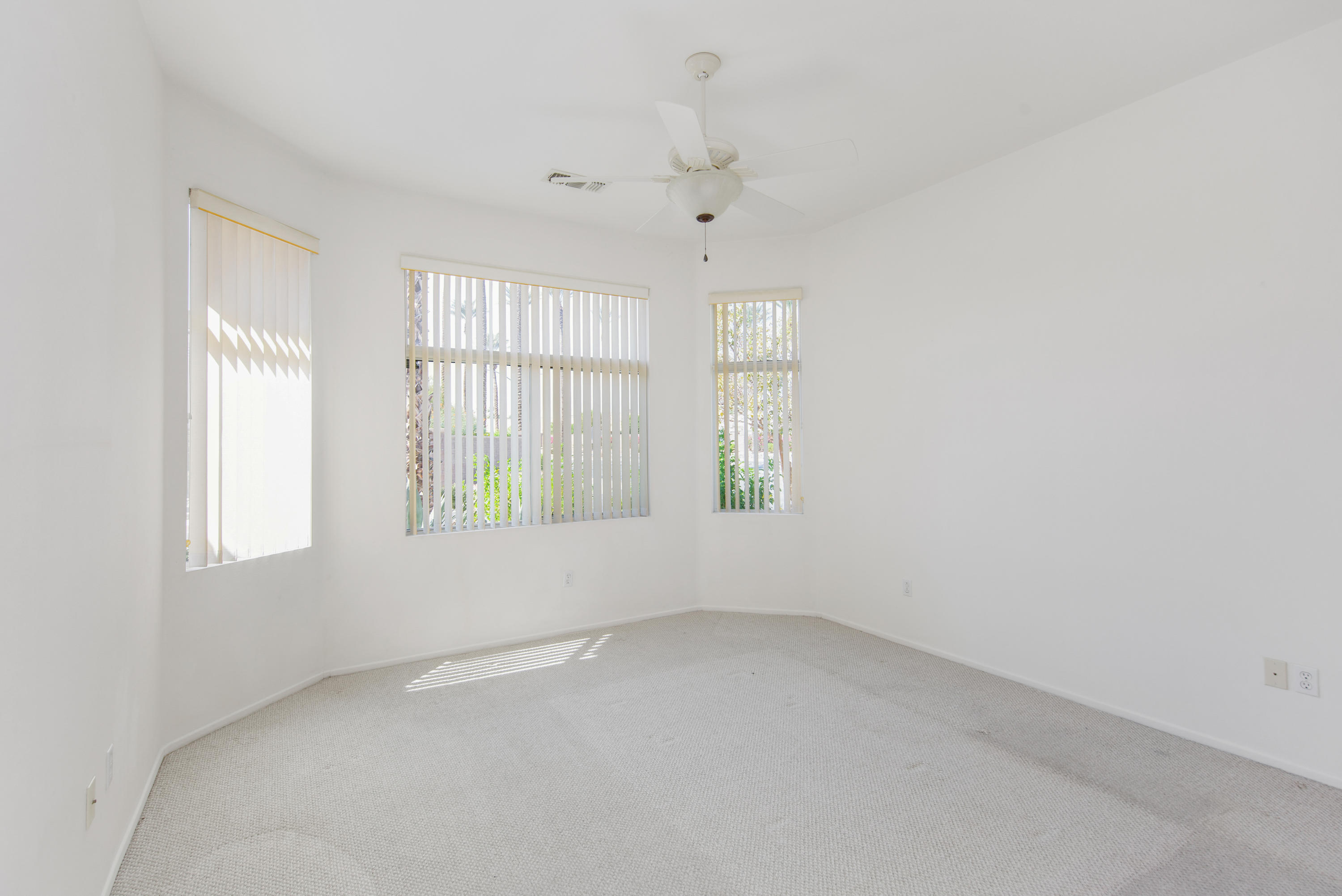 35076 Moorbrook Road Palm Desert, CA 92211 - Photo 31 of 45 an empty room with a window