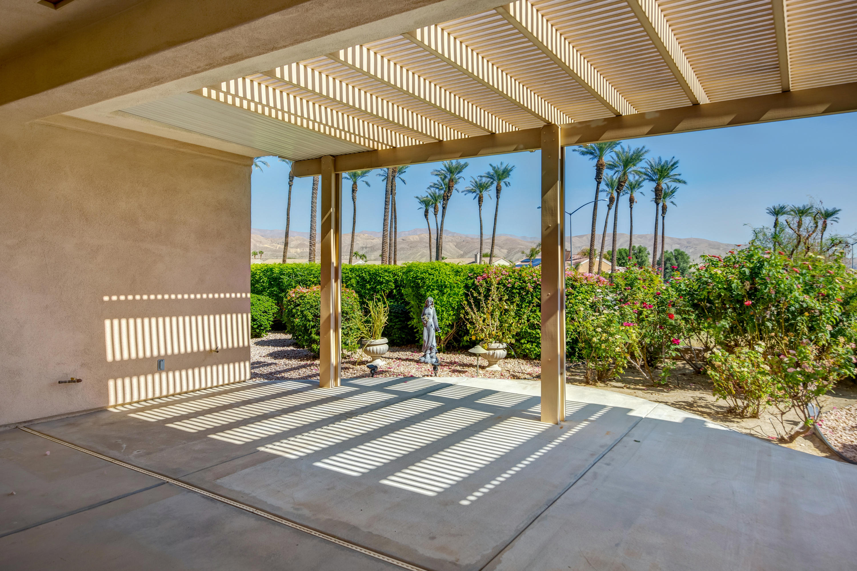 35076 Moorbrook Road Palm Desert, CA 92211 - Photo 37 of 45 a outdoor view of a building