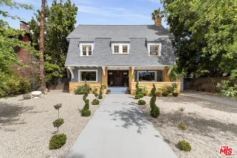 $1,695,000 | 2248 South Hobart Boulevard, Los Angeles, CA 90018