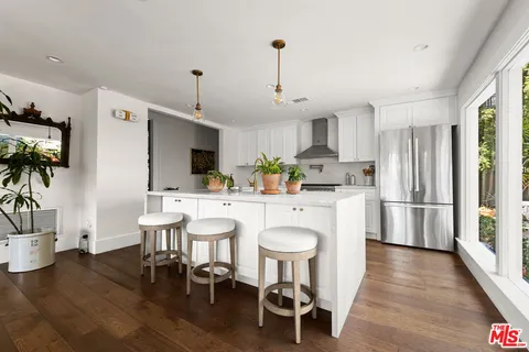 $1,695,000 | 2248 South Hobart Boulevard, Los Angeles, CA 90018