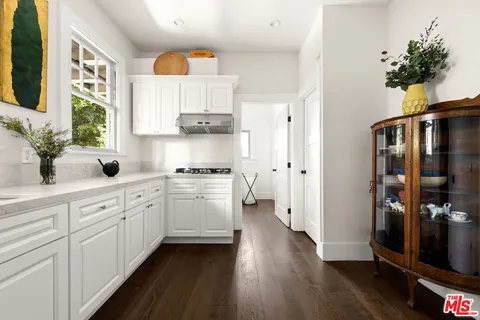 $1,695,000 | 2248 South Hobart Boulevard, Los Angeles, CA 90018