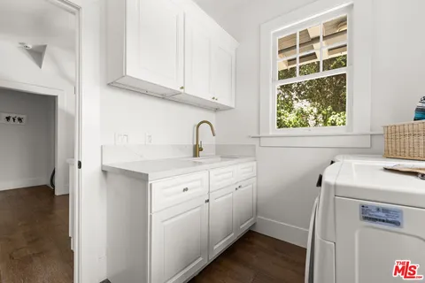 $1,695,000 | 2248 South Hobart Boulevard, Los Angeles, CA 90018