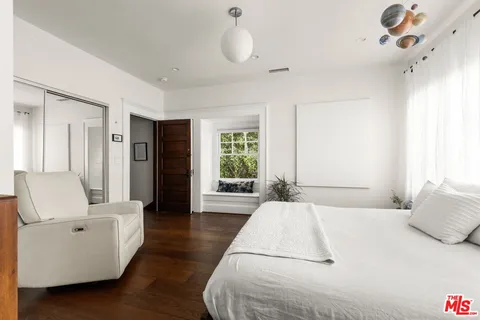 $1,695,000 | 2248 South Hobart Boulevard, Los Angeles, CA 90018