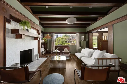 $1,695,000 | 2248 South Hobart Boulevard, Los Angeles, CA 90018
