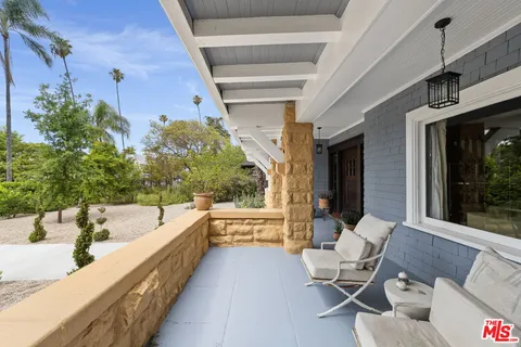 $1,695,000 | 2248 South Hobart Boulevard, Los Angeles, CA 90018