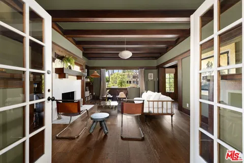 $1,695,000 | 2248 South Hobart Boulevard, Los Angeles, CA 90018