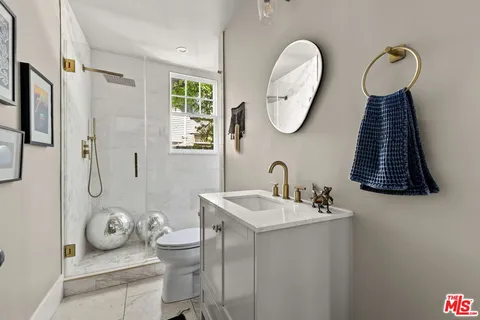 $1,695,000 | 2248 South Hobart Boulevard, Los Angeles, CA 90018