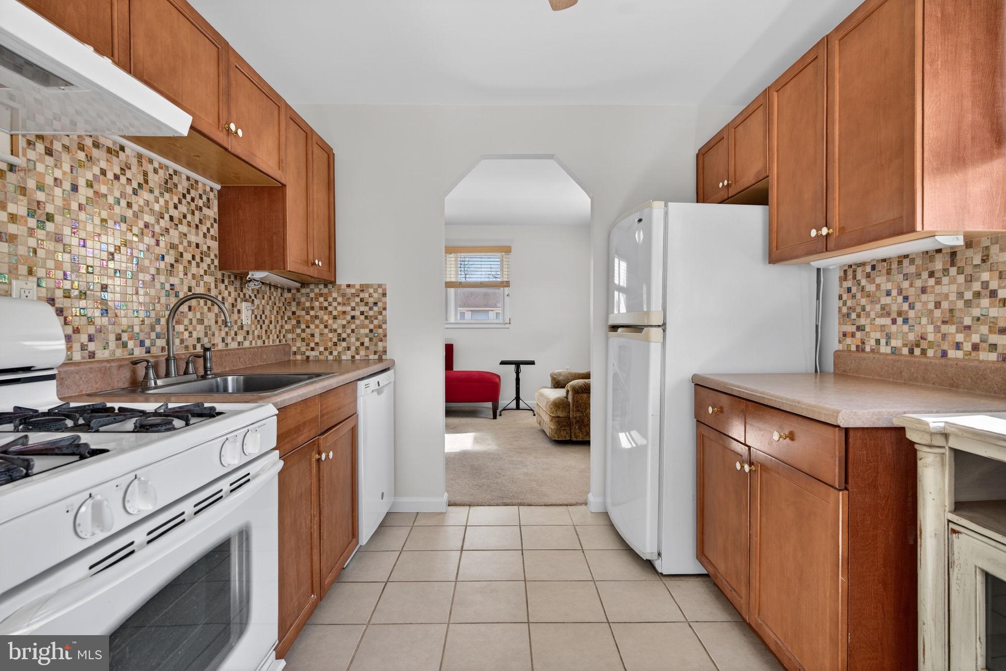 929 Mt Road Burlington, NJ 08016 - Photo 9 of 36