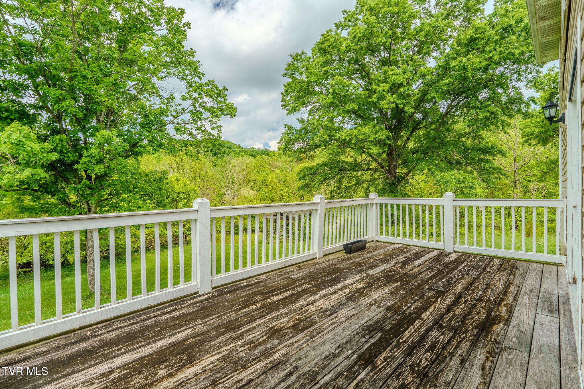 2898 Watauga Road Johnson City, TN 37601 - Photo 4 of 45 22-web-or-mls-_DSC4104-HDR