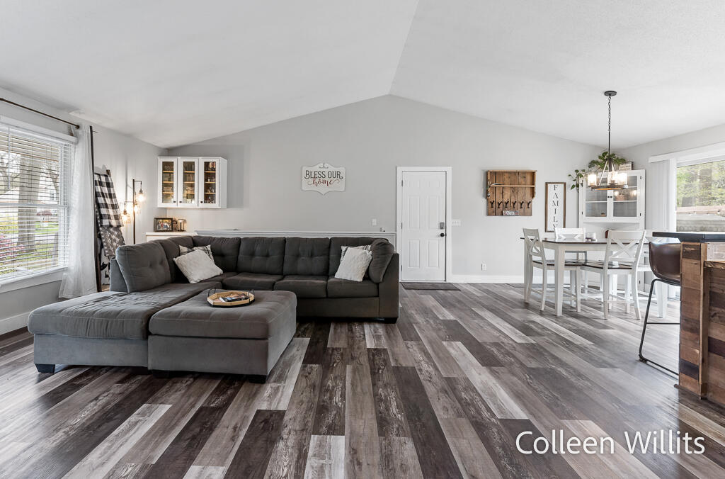 15324 Grand Oak Road Grand Haven, MI 49417 - Photo 13 of 49 15324GrandOakRd-30LoRes