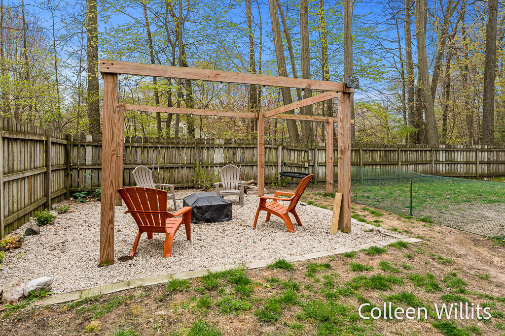 15324 Grand Oak Road Grand Haven, MI 49417 - Photo 7 of 49 15324GrandOakRd-9LoRes