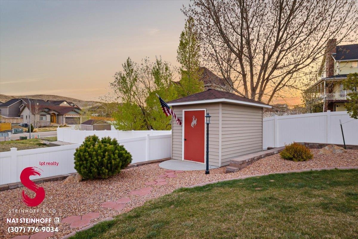 5821 South Chestnut Street Casper, WY 82601 - Photo 12 of 49