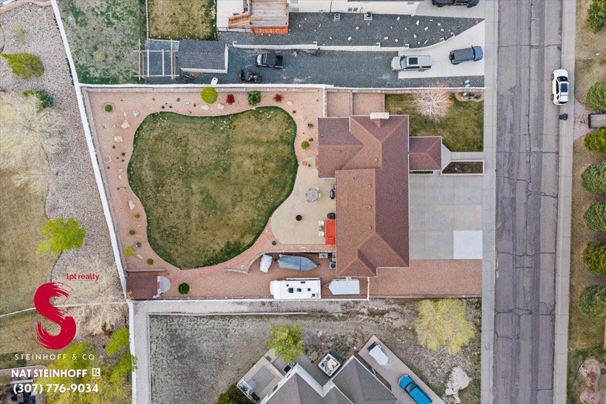 5821 South Chestnut Street Casper, WY 82601 - Photo 3 of 49