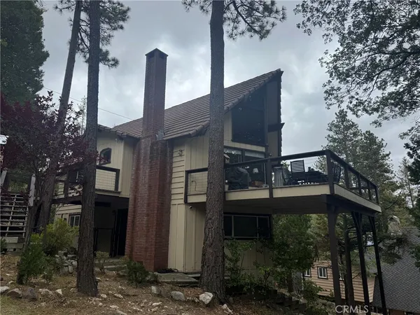 $675,000 | 686 Grass Valley Road, Lake Arrowhead, CA 92352