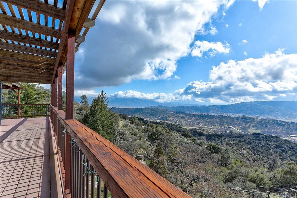 24120 Jacaranda Drive Tehachapi, CA 93561 - Photo 29 of 36