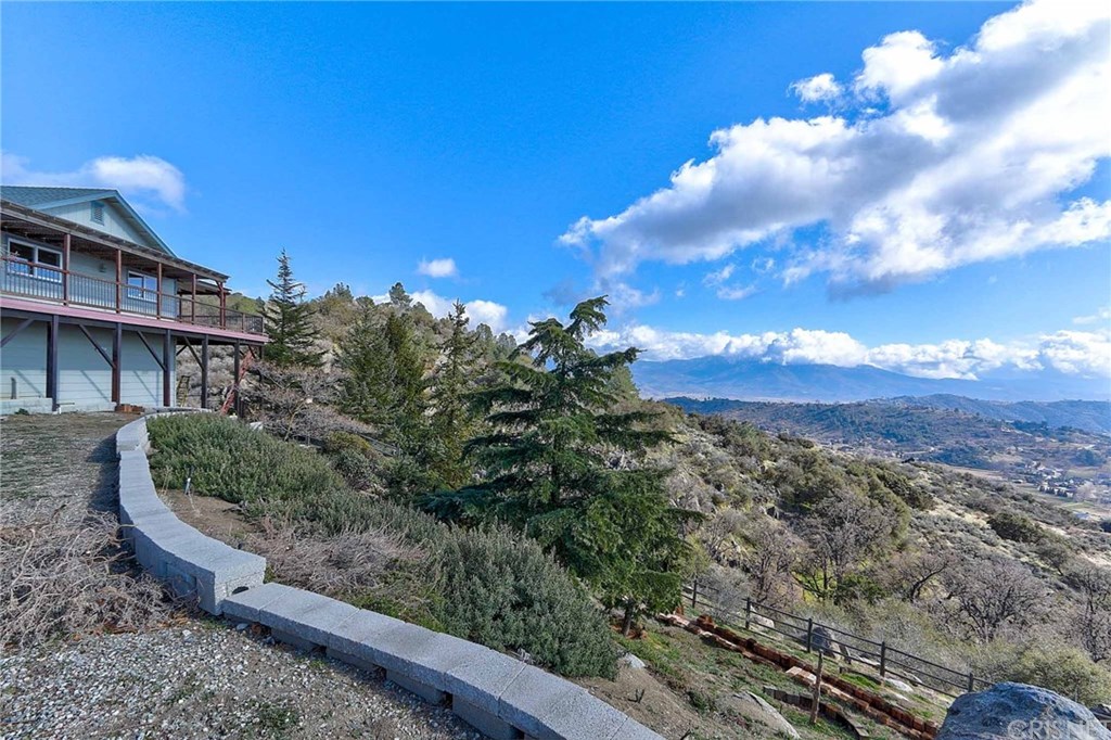 24120 Jacaranda Drive Tehachapi, CA 93561 - Photo 33 of 36