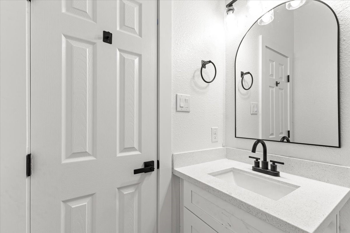 5106 Pershing Street Houston, TX 77033 - Photo 18 of 25