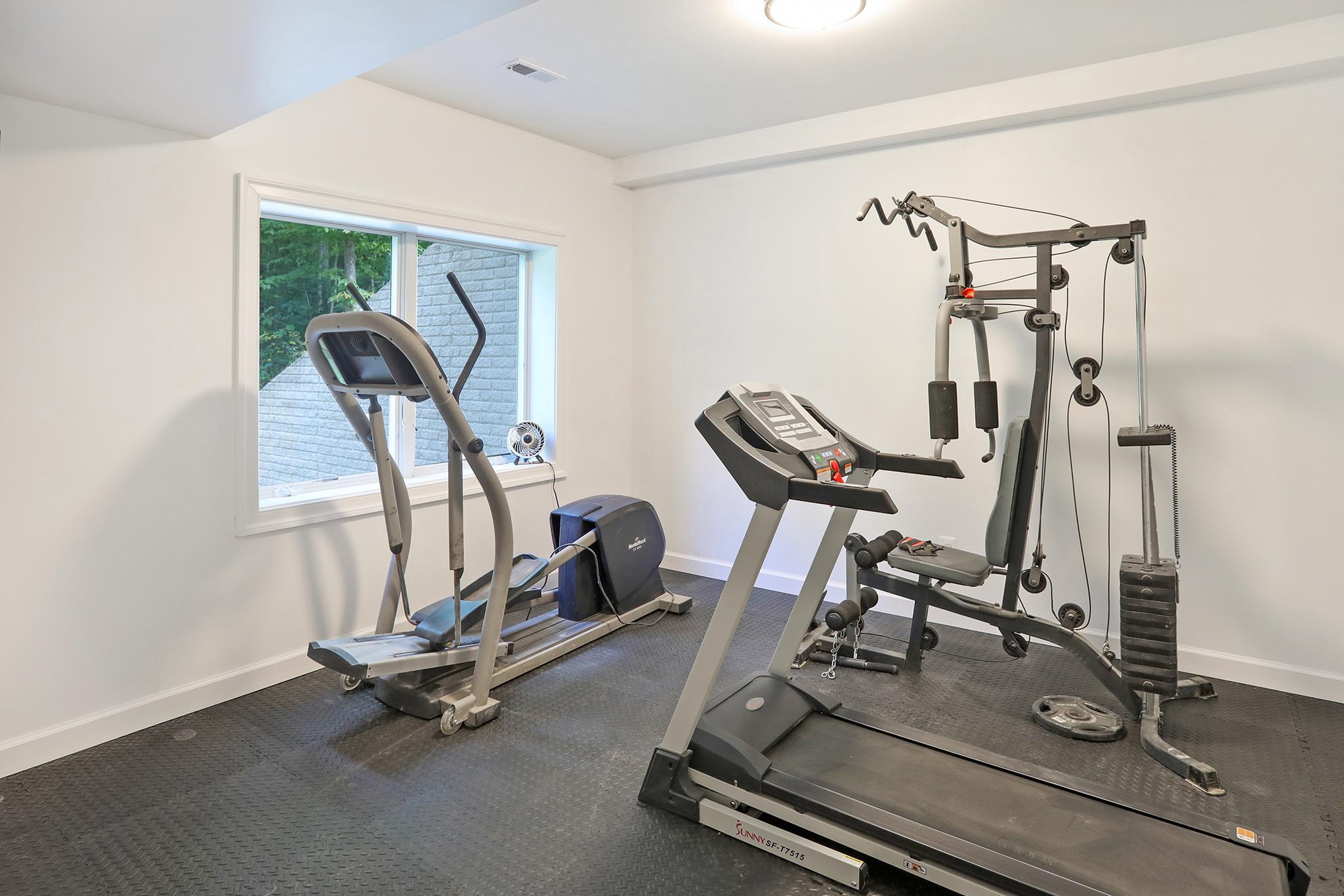 3411 Fenny Hill Road Delaplane, VA 20144 - Photo 50 of 75 Lower level exercise room w/ rubber mat flooring