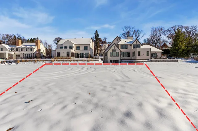 $899,900 | 104 Mississippi River Boulevard, St. Paul, MN 55104