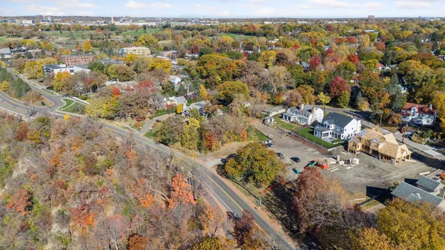 $899,900 | 104 Mississippi River Boulevard, St. Paul, MN 55104