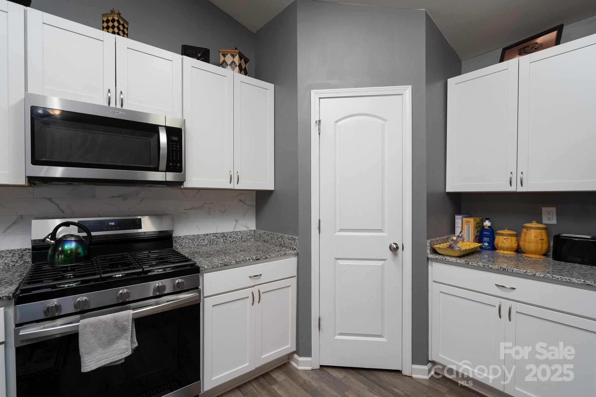 1219 Amberlight Circle Salisbury, NC 28144 - Photo 11 of 32