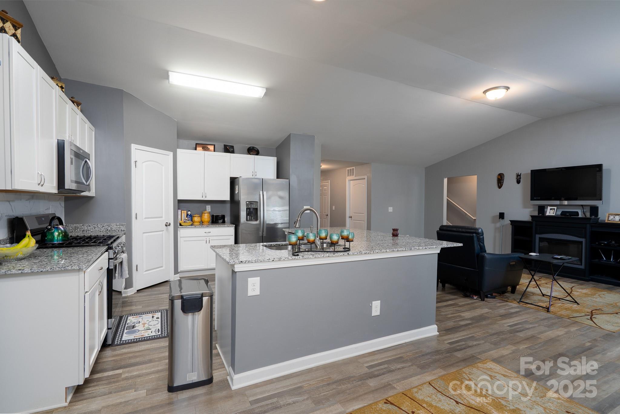 1219 Amberlight Circle Salisbury, NC 28144 - Photo 12 of 32