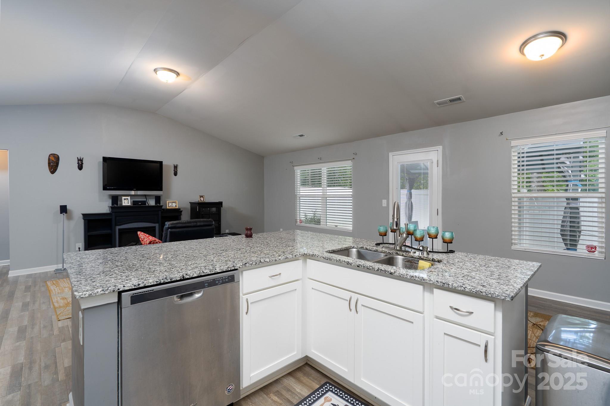 1219 Amberlight Circle Salisbury, NC 28144 - Photo 14 of 32