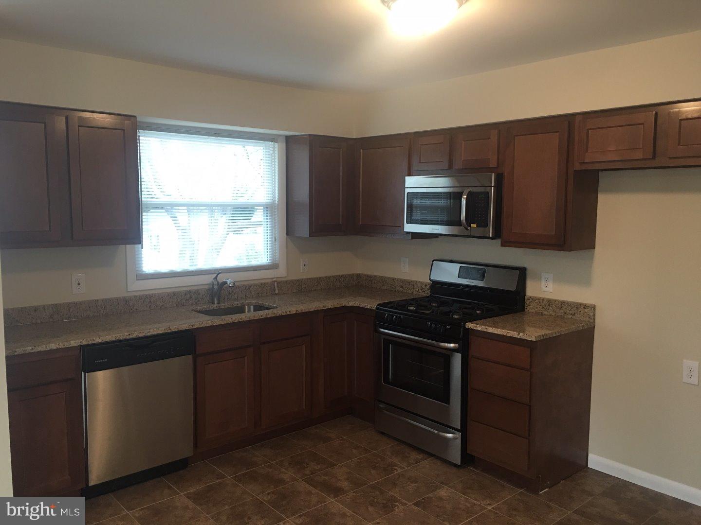 423 Sheffield Road Cherry Hill, NJ 08034 - Photo 3 of 16 Gallery Image 3