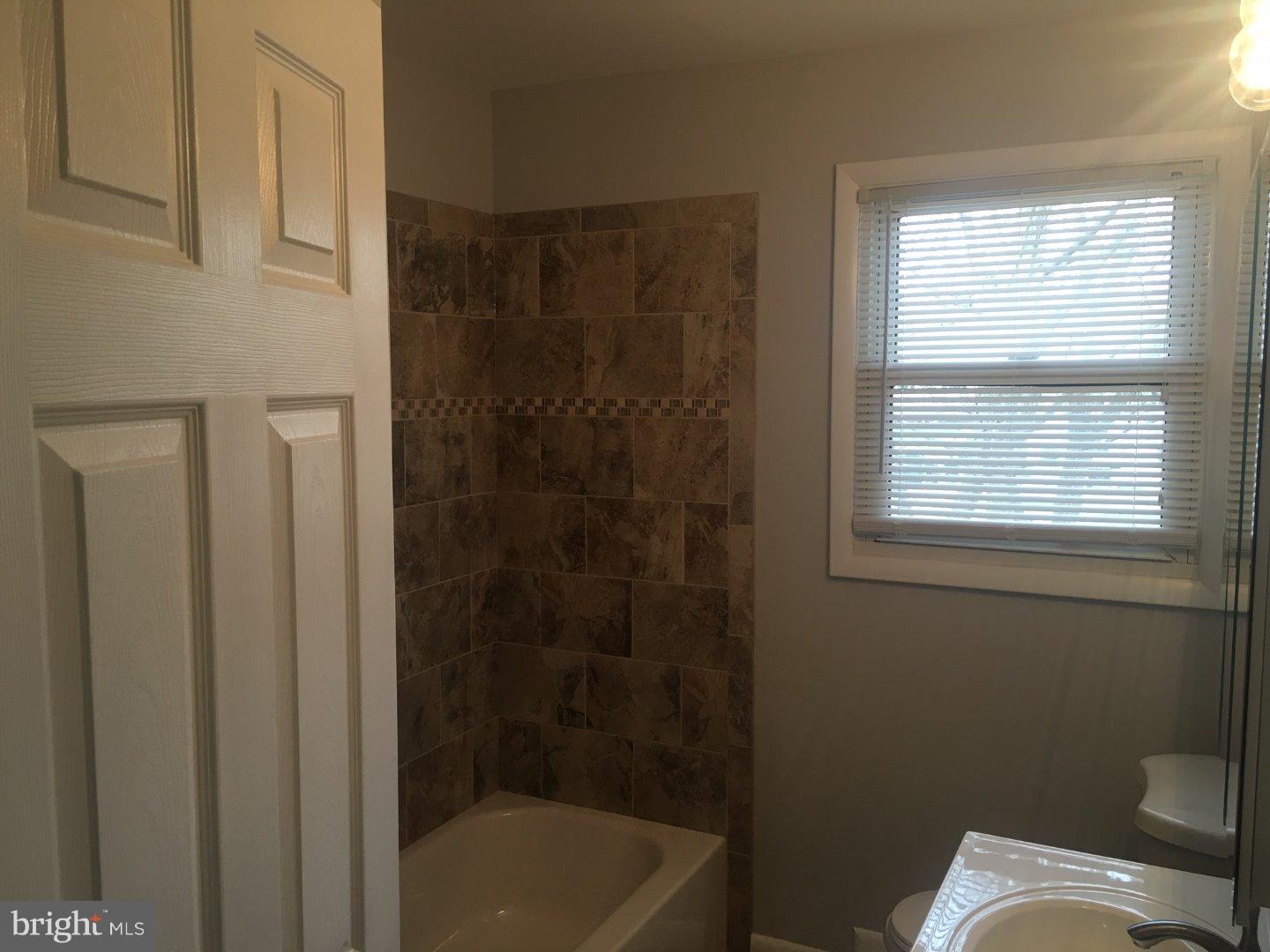 423 Sheffield Road Cherry Hill, NJ 08034 - Photo 5 of 16 Gallery Image 5