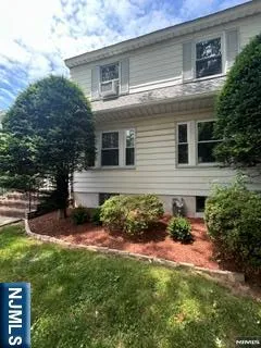 $3,150 | 413 Morse Avenue, Unit WHOLE HOUSE, Ridgefield, NJ 07657