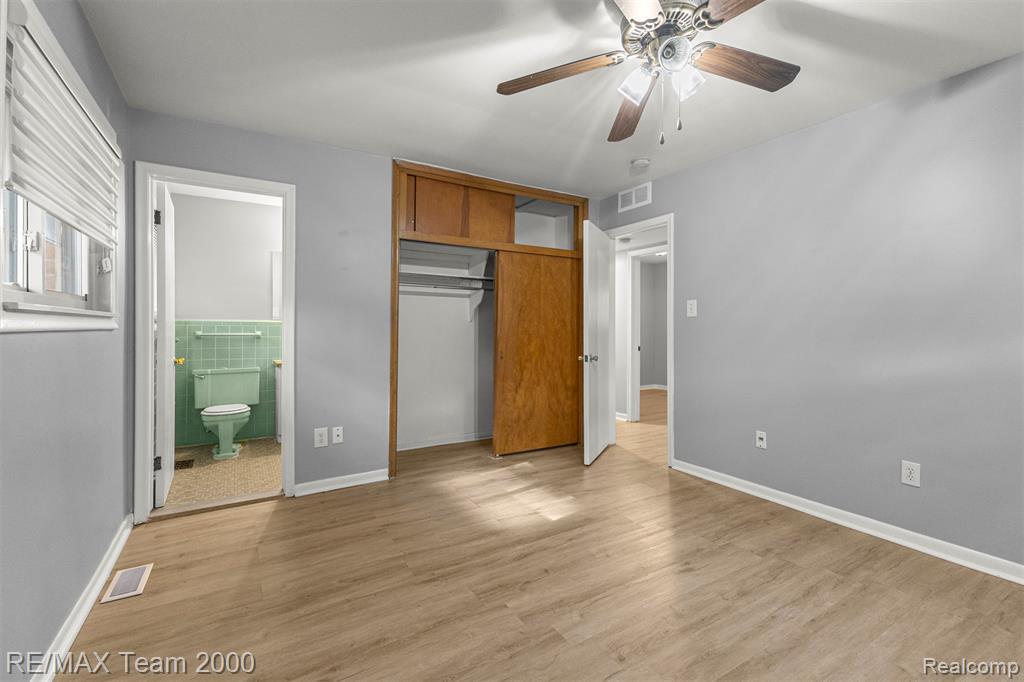 28454 Quail Hollow Road Farmington, MI 48331 - Photo 32 of 46