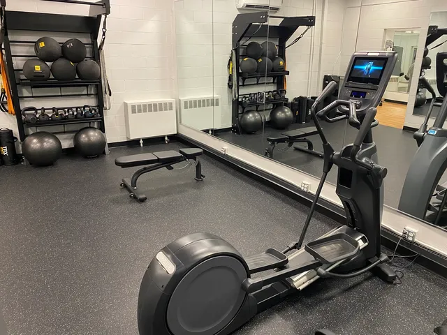 $229,000 | 3550 North Lake Shore Drive, Unit 924, Chicago, IL 60657