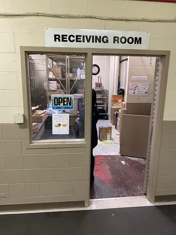 $229,000 | 3550 North Lake Shore Drive, Unit 924, Chicago, IL 60657