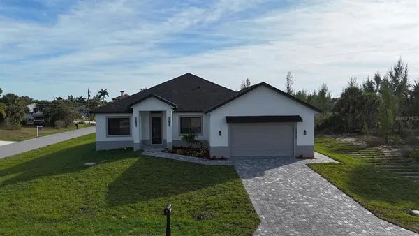 $476,900 | 10426 Live Oak Road, Port Charlotte, FL 33981