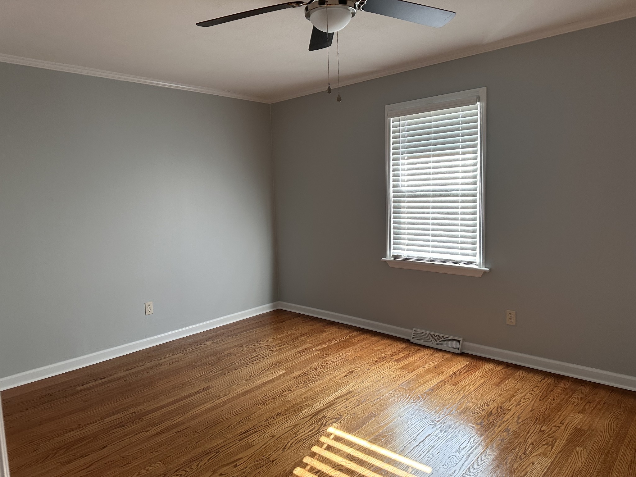 226 Roosevelt Road McMinnville, TN 37110 - Photo 9 of 16