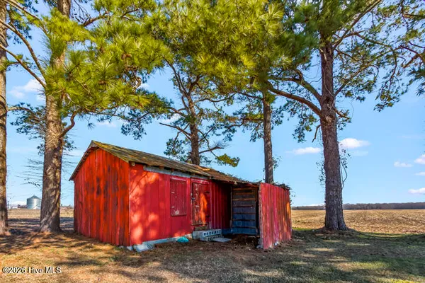 $295,000 | 22917 Highway 55, Oriental, NC 28571