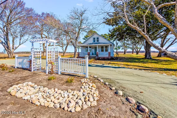 $295,000 | 22917 Highway 55, Oriental, NC 28571